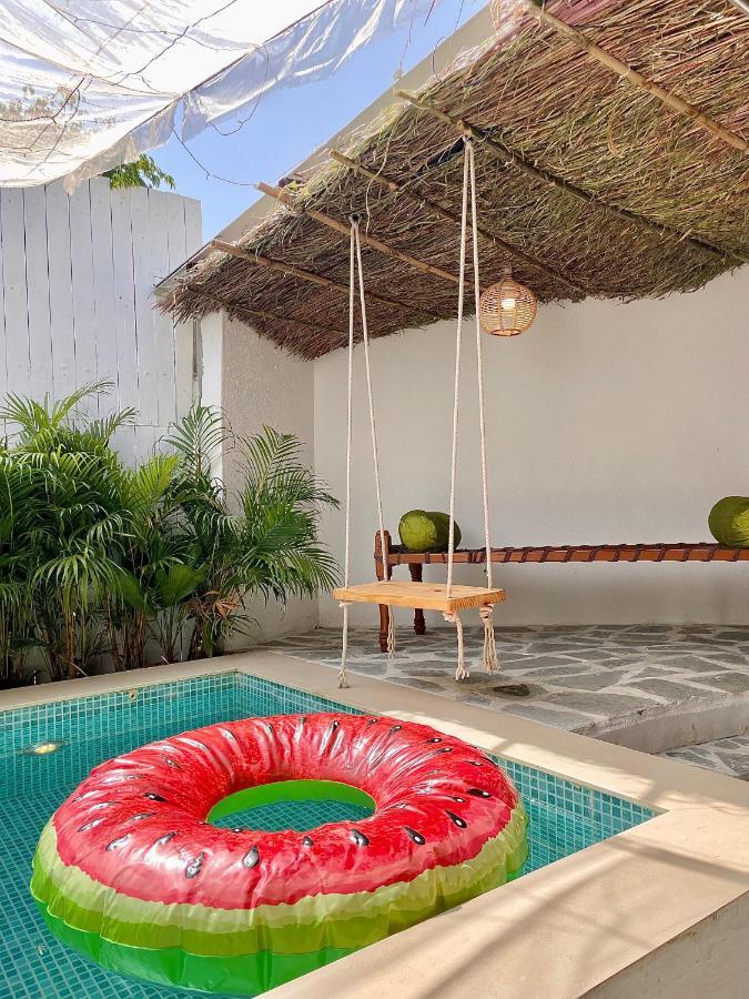 Glass House With Pvt Pool By Miracle Resort & Villa Лонавла Екстер'єр фото