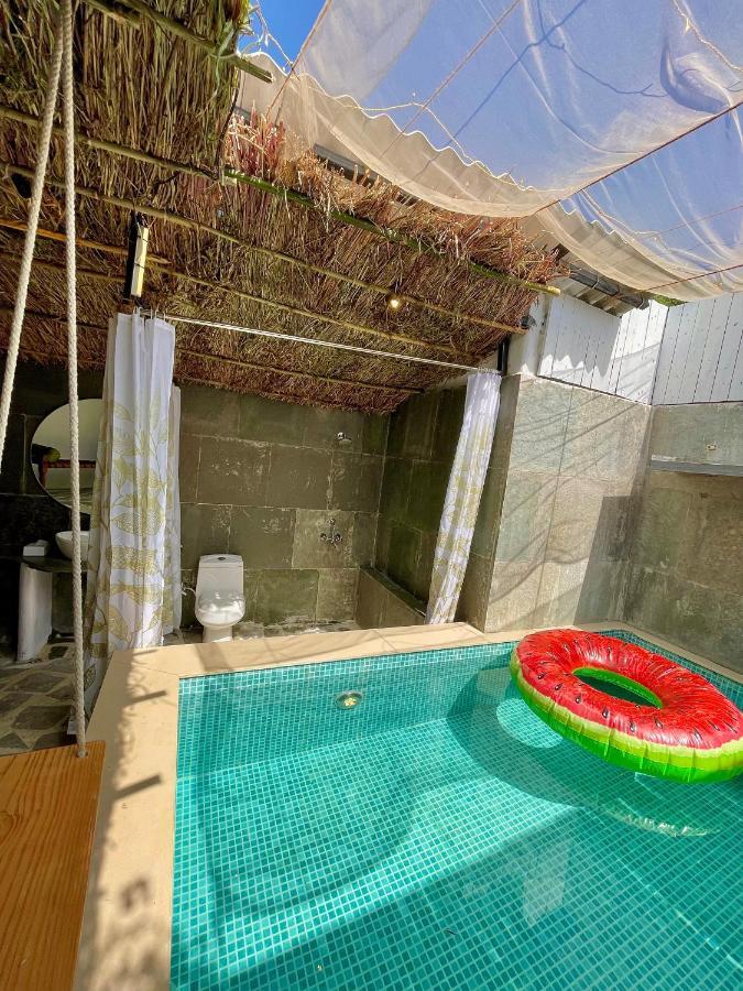 Glass House With Pvt Pool By Miracle Resort & Villa Лонавла Екстер'єр фото